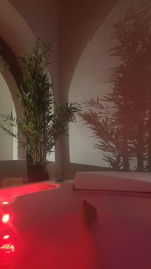Apartment Jacuzzi Des Tanneurs
